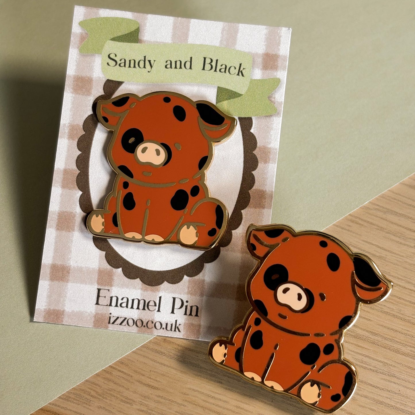 Oxford Sandy and Black Enamel Pin