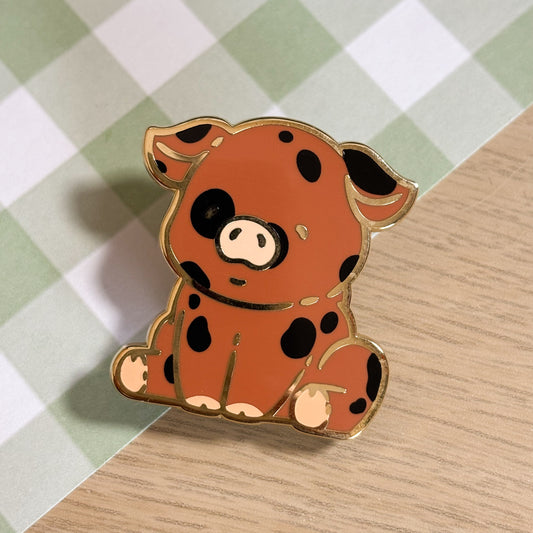Oxford Sandy and Black Enamel Pin