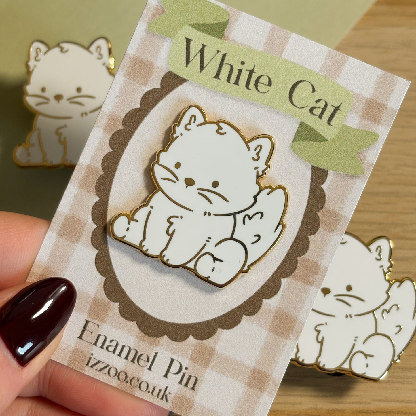 White Fluffy Cat Enamel Pin